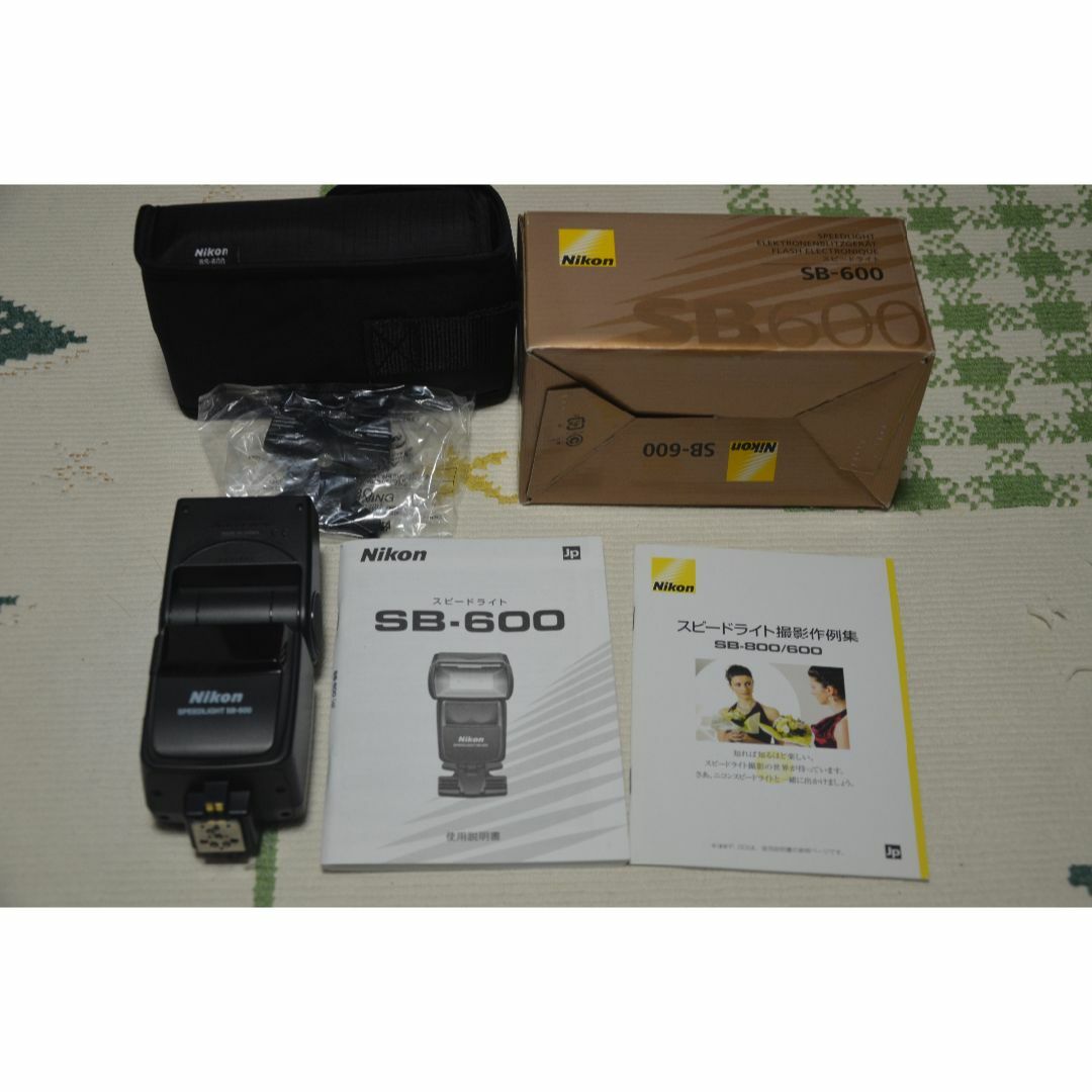 Nikon(ニコン)の１度だけ使用ほぼ新品 Nikon スピードライトSB-600/送料込 スマホ/家電/カメラのカメラ(ストロボ/照明)の商品写真