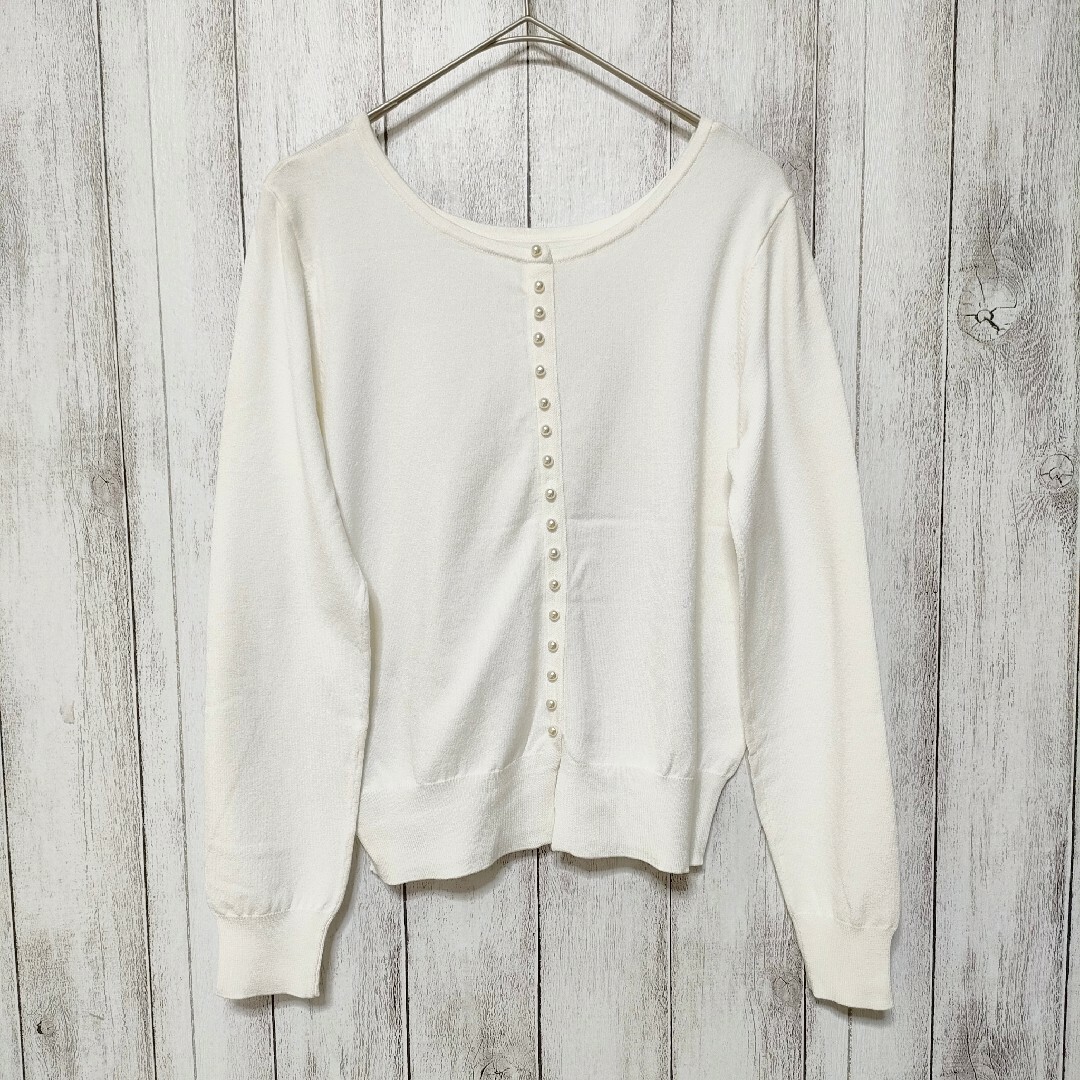 ketty(ケティ)のketty ケティサイズ2　レーヨン混 パール　長袖 ニット レディースのトップス(ニット/セーター)の商品写真