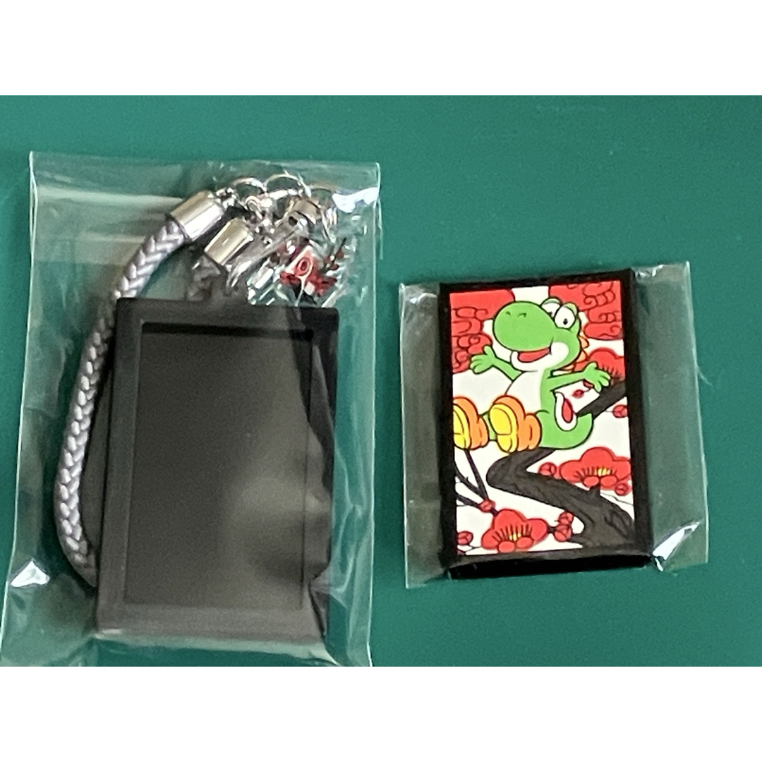 任天堂(ニンテンドウ)の キーホルダーコレクション マリオ花札・黒 ¥1,900 エンタメ/ホビーのおもちゃ/ぬいぐるみ(キャラクターグッズ)の商品写真