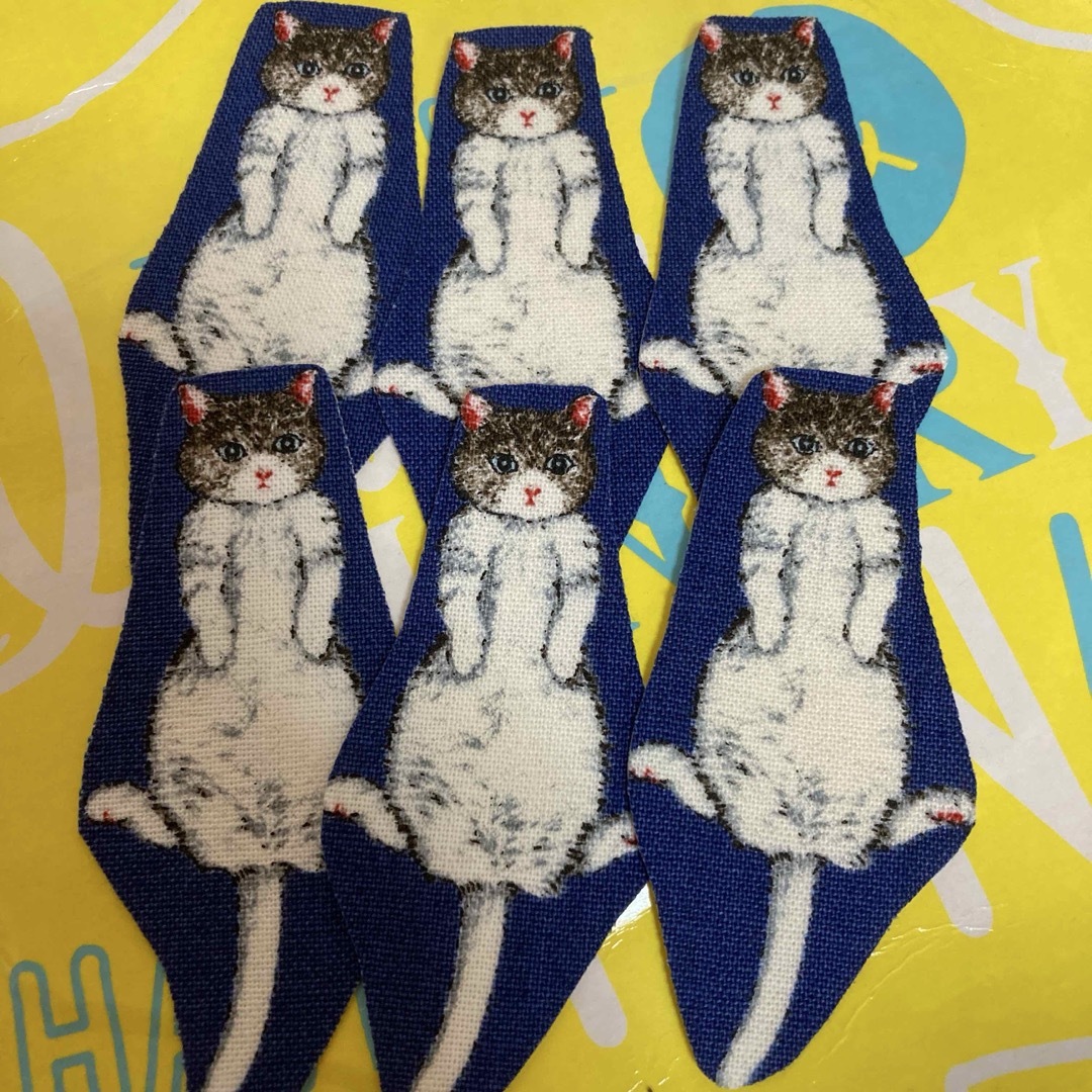 しっぽの長い猫 ネコ ハンドメイド布シール ハンドメイドの文具/ステーショナリー(しおり/ステッカー)の商品写真