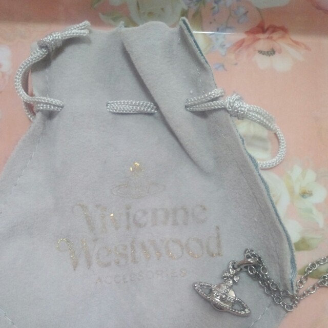 Vivienne Westwood(ヴィヴィアンウエストウッド)のヴィヴィアン&レオパードスカート レディースのアクセサリー(ネックレス)の商品写真