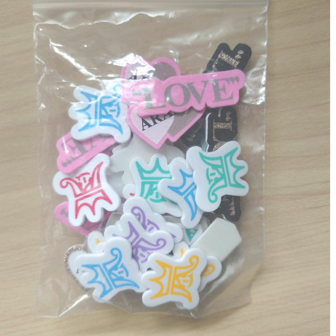 嵐(アラシ)の嵐 LOVEツアーグッズ シール エンタメ/ホビーのタレントグッズ(アイドルグッズ)の商品写真