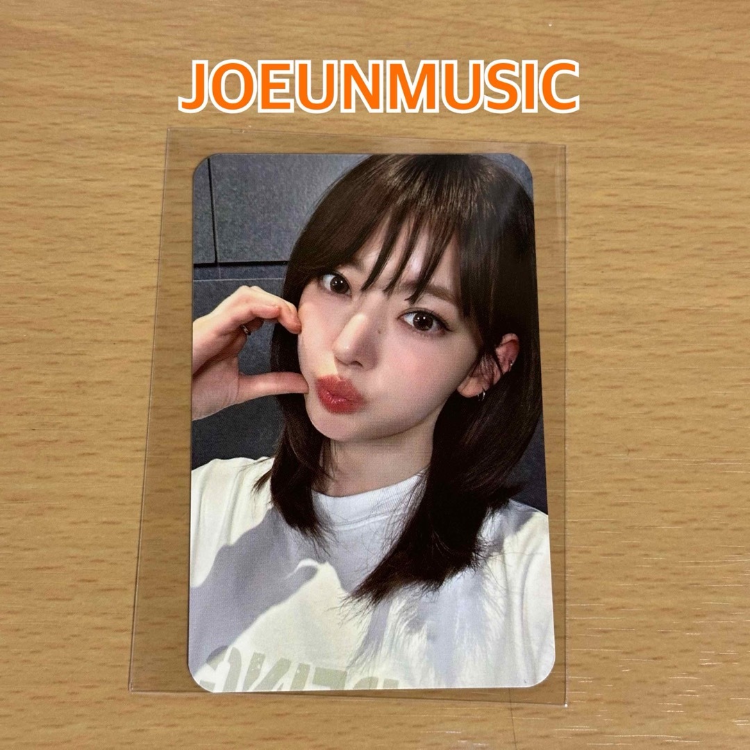 LE SSERAFIM(ルセラフィム)のLE SSERAFIM HOT JOUENMUSIC 特典トレカ サクラ エンタメ/ホビーのタレントグッズ(アイドルグッズ)の商品写真