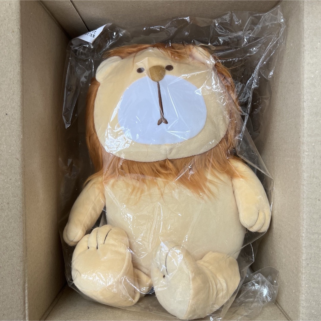 ⚫︎値下げ⚫︎ライオンの隠れ家 ぬいぐるみ レプリカ エンタメ/ホビーのおもちゃ/ぬいぐるみ(キャラクターグッズ)の商品写真