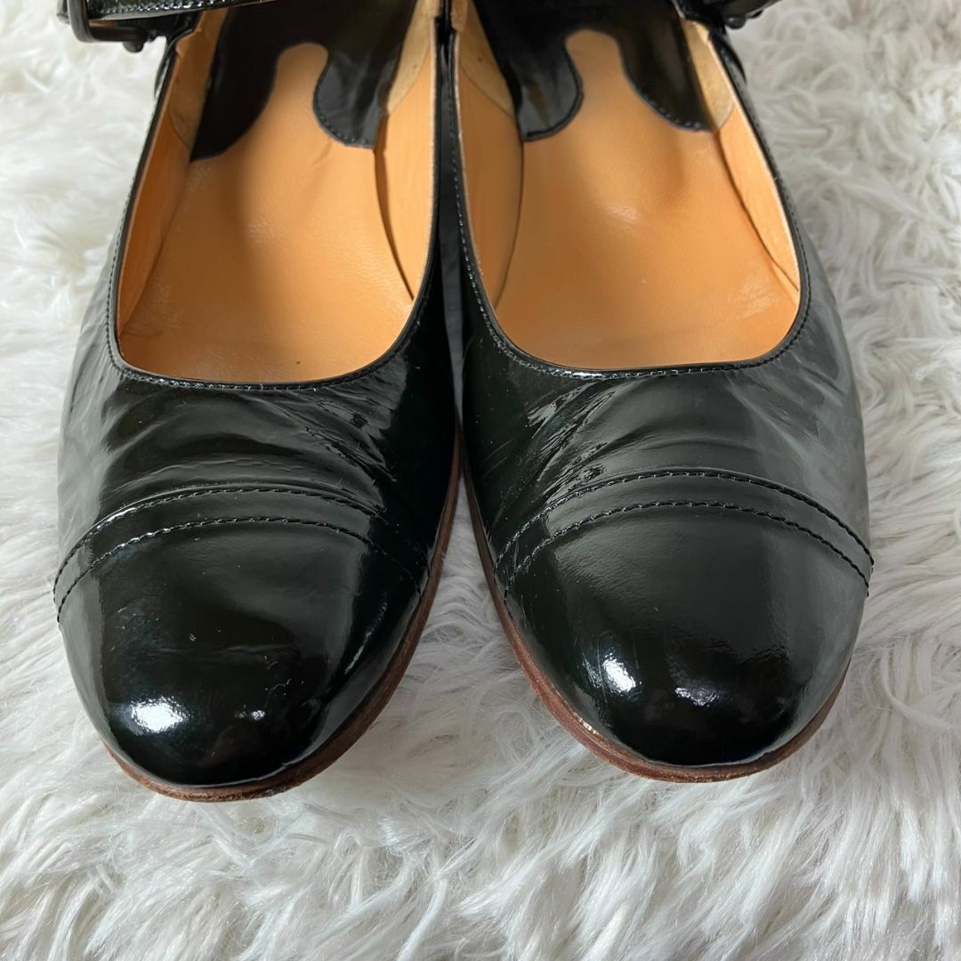 【NEW限定品】 chausser 美品 - chausser ショセ ストラップパンプス エナメル 靴