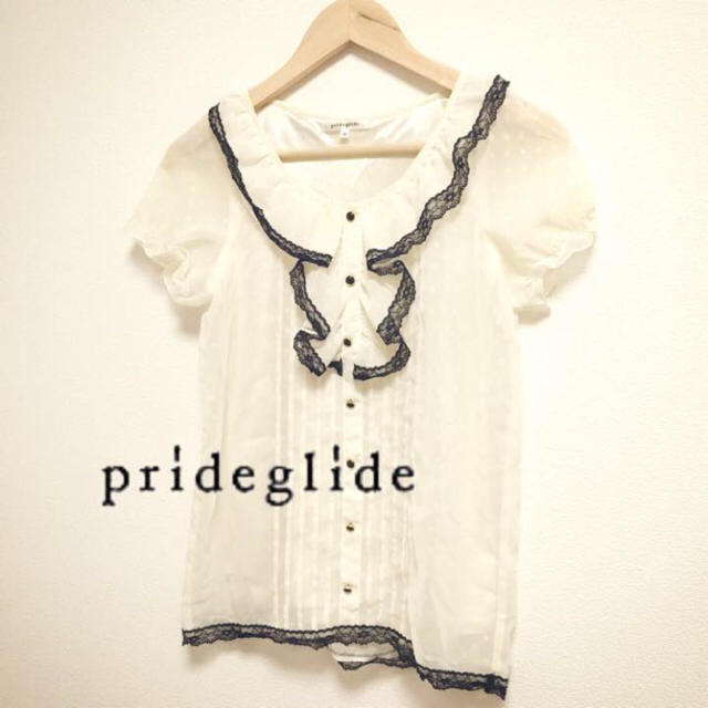 prideglide(プライドグライド)のpride glide フリルシフォンブラウス ホワイト レディースのトップス(シャツ/ブラウス(半袖/袖なし))の商品写真