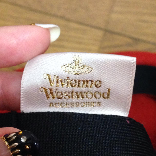 Vivienne Westwood(ヴィヴィアンウエストウッド)のVivienneWestwoodベレー帽 レディースの帽子(ハンチング/ベレー帽)の商品写真