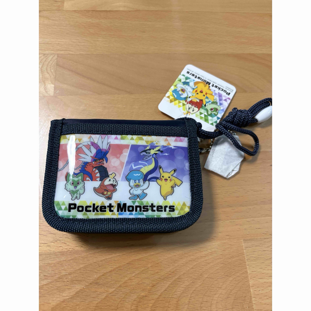 ポケモン(ポケモン)のポケモン　財布　ネイビー　コライドン ミライドン ピカチュウ  紐付 首かけ   キッズ/ベビー/マタニティのこども用ファッション小物(財布)の商品写真