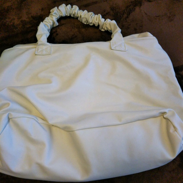 LIZ LISA(リズリサ)の軽量　LIZ LISA　リズリサ　レース　リボン　バッグ　マザー レディースのバッグ(ハンドバッグ)の商品写真