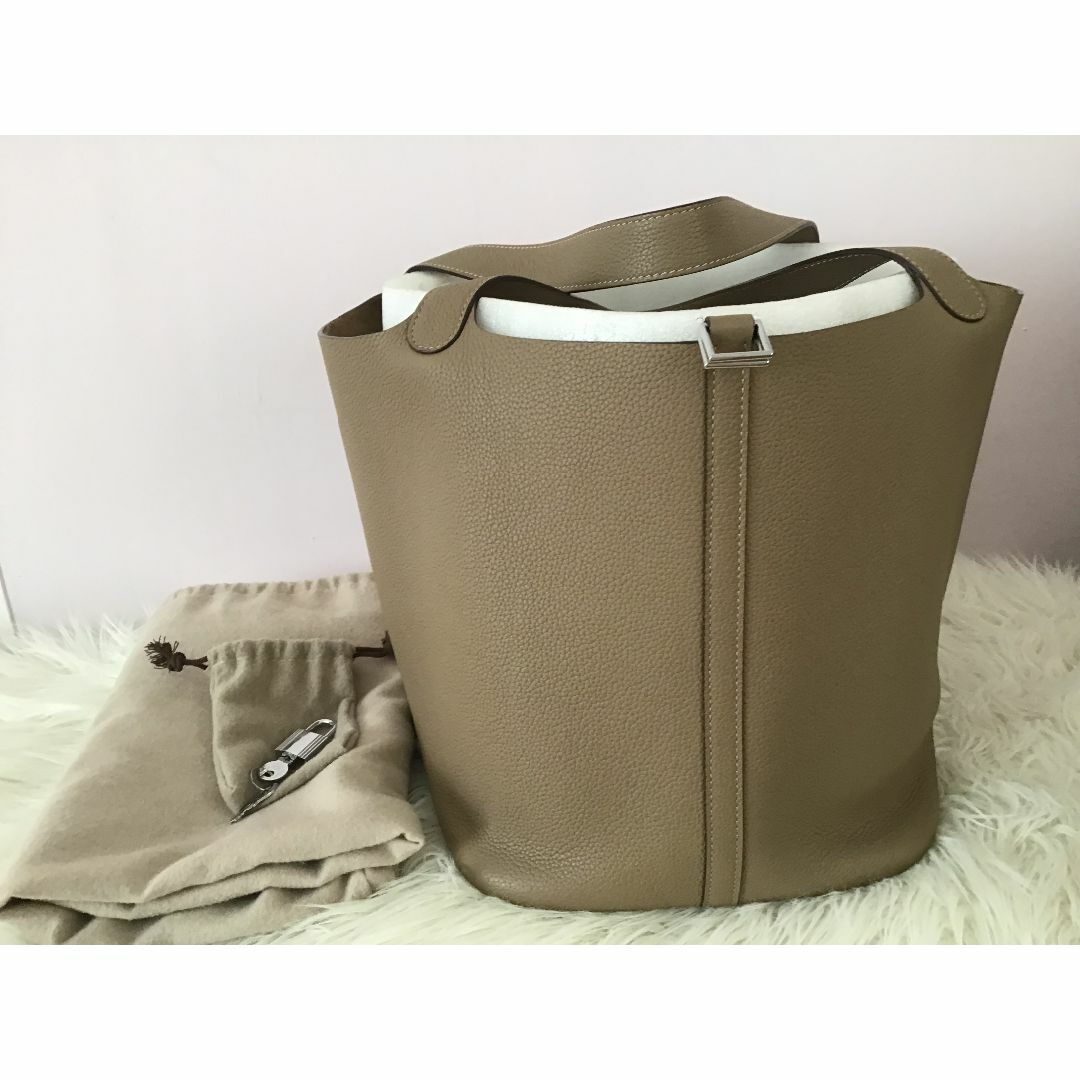 未使用 4u プレミアム本革 GMサイズ 牛革 キューブ バッグ レザー