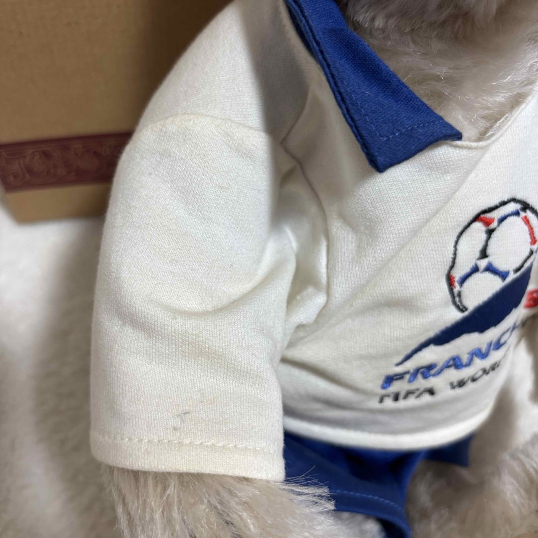 1998年 ＊ FIFAとのコラボのサッカー選手のベアちゃん