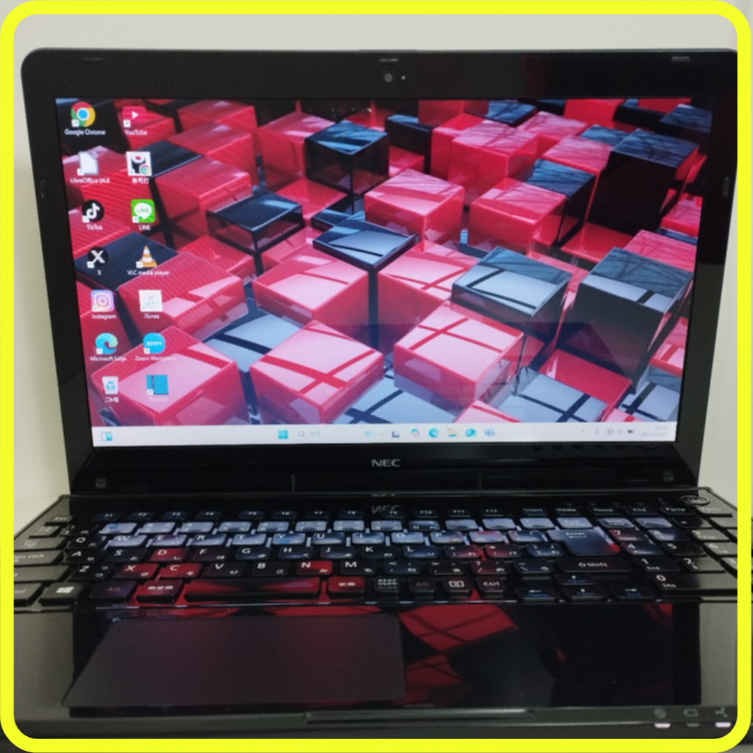 新品SSD256GB⭐️windows11ノートパソコン office 431
