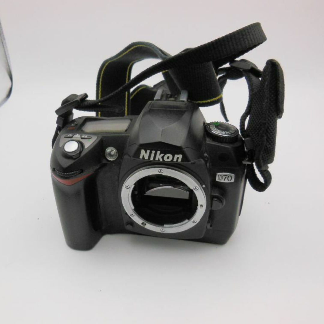 Nikon - Nikon D70 ジャンク品