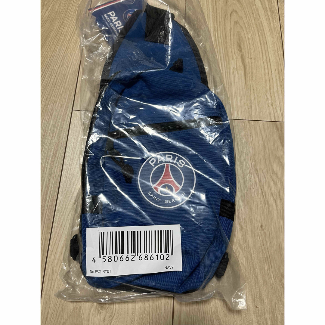 Paris Saint-Germain(パリサンジェルマン)のパリサンジェルマン ショルダーバッグ ボディバッグ メンズのバッグ(ショルダーバッグ)の商品写真
