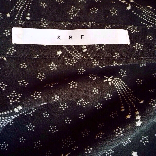KBF(ケービーエフ)のKBFさん♡透け感シャツ レディースのトップス(シャツ/ブラウス(長袖/七分))の商品写真