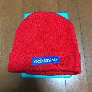 アディダス(adidas)のadidasニット帽(ニット帽/ビーニー)