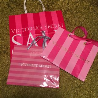 ヴィクトリアズシークレット(Victoria's Secret)のヴィクシー ショップバッグ 3枚セット(ショップ袋)