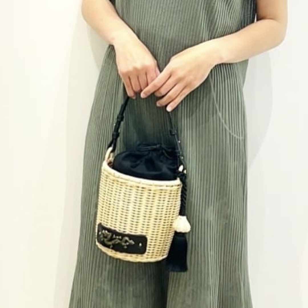 VIVIENNE TAM - 新品タグ付　ヴィヴィアンタム　ドラゴン　バスケット　バッグ　かごバッグ