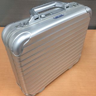 リモワ(RIMOWA)のリモワRIMOWAアルミアタッシュケース  ドイツ製ブリーフケース美品レア(ビジネスバッグ)