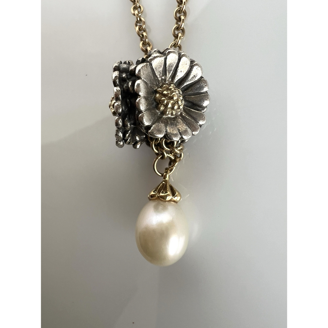 トロールビーズ  美品】デイジー シルバー×ゴールド18金 SV925 レディースのアクセサリー(チャーム)の商品写真