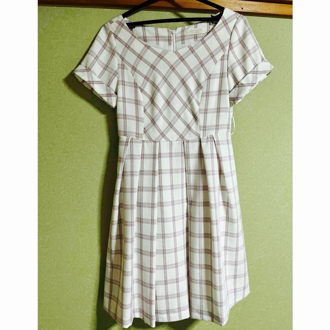 PATTERN fiona(パターンフィオナ)のチェックワンピース レディースのワンピース(ひざ丈ワンピース)の商品写真