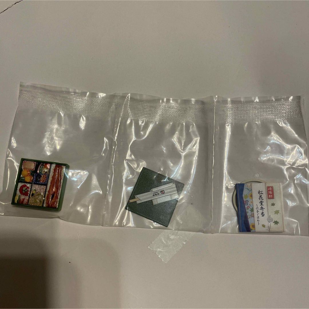 ガチャガチャ 崎陽軒 ミニチュアコレクション2 松花堂弁当 ~穴子ごはん~ エンタメ/ホビーのおもちゃ/ぬいぐるみ(キャラクターグッズ)の商品写真