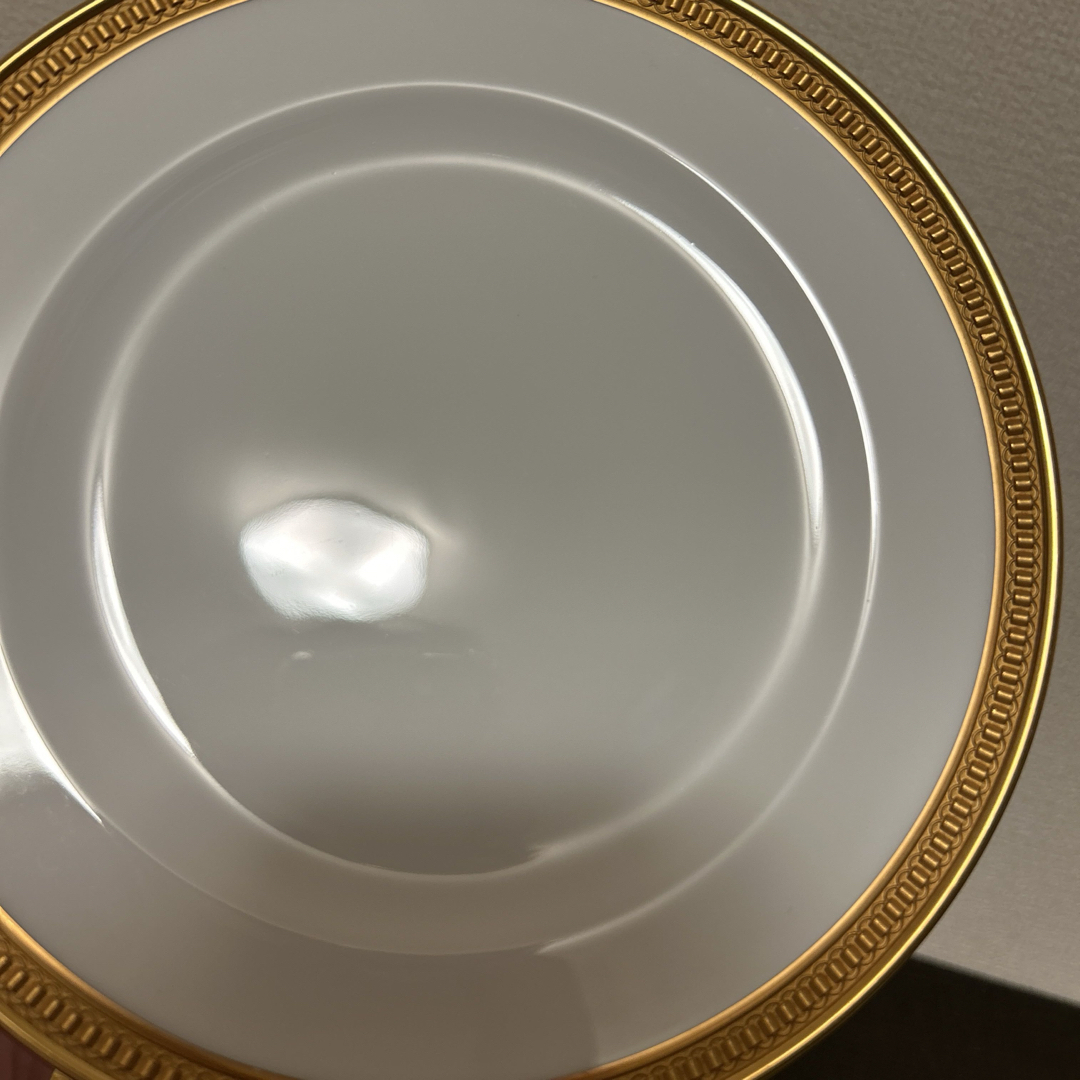 大倉陶園❹　クラウン　エンボス　ケーキ皿　3枚 大倉陶園④クラウン エンボス ケーキ皿 プレート3枚