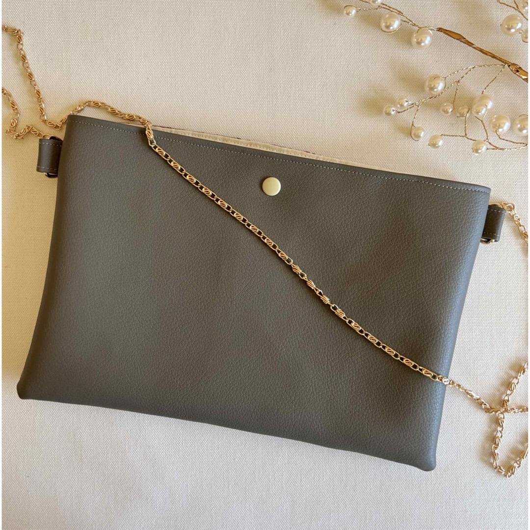 横型ポシェット＊インド刺繍生地ショルダーバッグ＊フェイクレザー ハンドメイドのファッション小物(バッグ)の商品写真