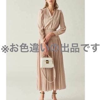 セルフォード(CELFORD)の*セルフォード シフォンティアードロングワンピース プリーツ Vネック キャメル(ロングワンピース/マキシワンピース)