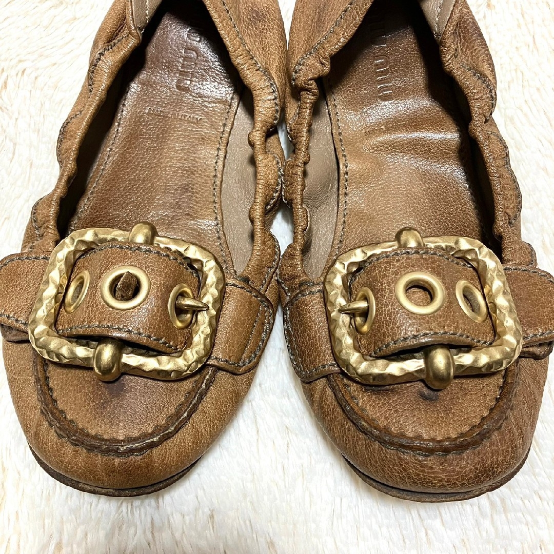 MIU MIU(ミュウミュウ)のMIU MIU✨️ミュウ ミュウ 本革 バレエシューズ ベルト ビジュー レディースの靴/シューズ(バレエシューズ)の商品写真
