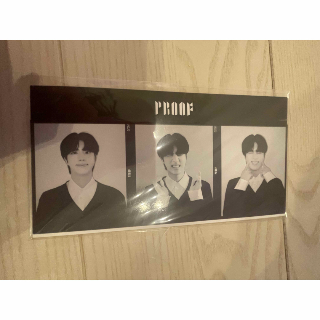 防弾少年団(BTS)(ボウダンショウネンダン)のbts proof ジン 3カット フィルム トレカ エンタメ/ホビーのタレントグッズ(アイドルグッズ)の商品写真