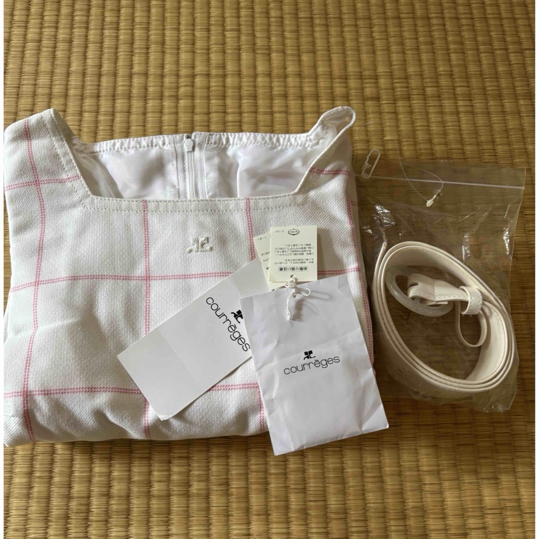 Courreges - 新品未使用、フランス有名ブランド、クレージュの半袖ワンピース、サイズ40
