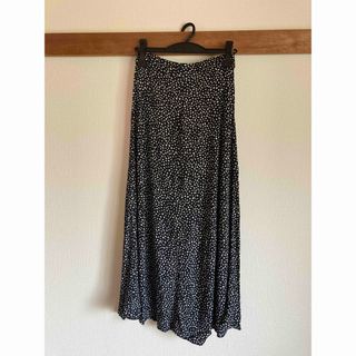 マンゴ(MANGO)のMango 小花柄スカート(ロングスカート)