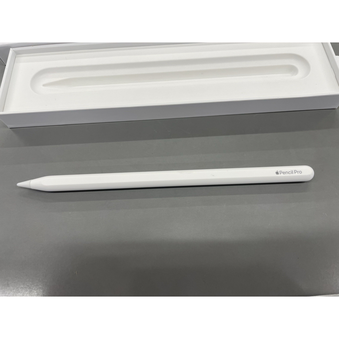 Apple(アップル)のアップル Apple Pencil Pro スマホ/家電/カメラのスマホアクセサリー(その他)の商品写真