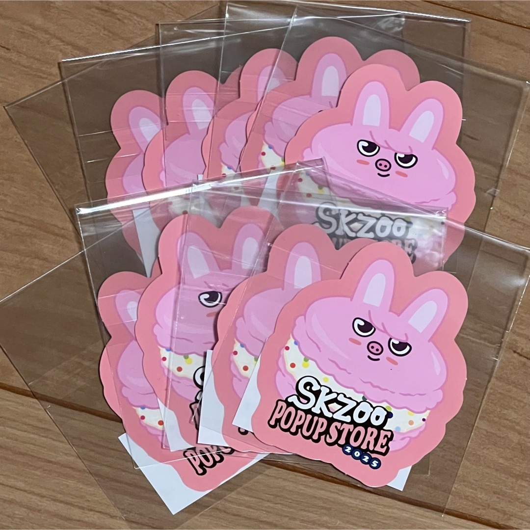 Stray Kids(ストレイキッズ)のStray kids チャンビン dwaekki ステッカー オンラインくじ エンタメ/ホビーのタレントグッズ(アイドルグッズ)の商品写真