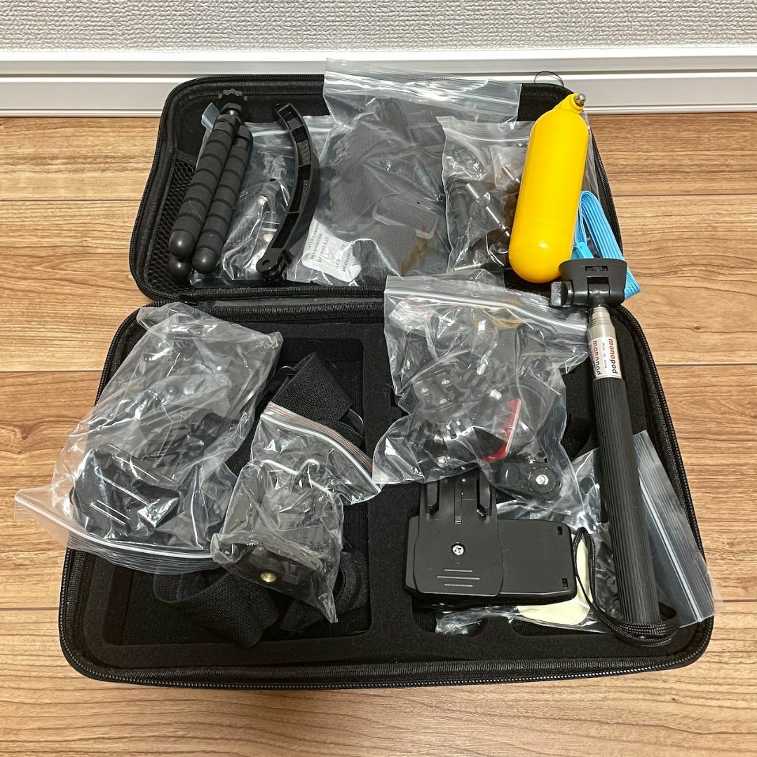 DJI(ディージェイアイ)の美品 DJI OSMO ACTION 本体 アクセサリー多数 水中撮影フィルター スマホ/家電/カメラのカメラ(ビデオカメラ)の商品写真