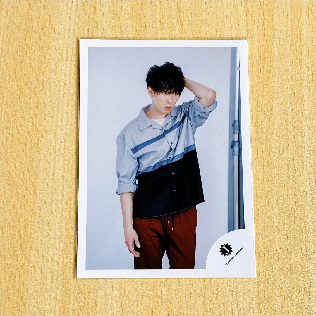 Snow Man(スノーマン)のSnow Man 公式写真 宮舘涼太⑦ エンタメ/ホビーのタレントグッズ(アイドルグッズ)の商品写真