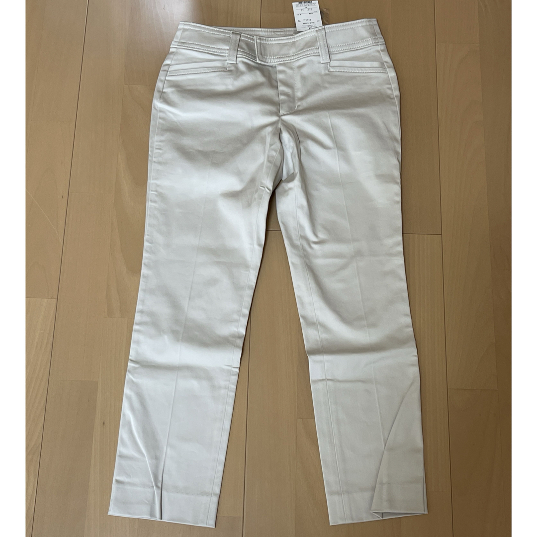 MICHEL KLEIN(ミッシェルクラン)の新品　タグ付き　ズボン レディースのパンツ(カジュアルパンツ)の商品写真