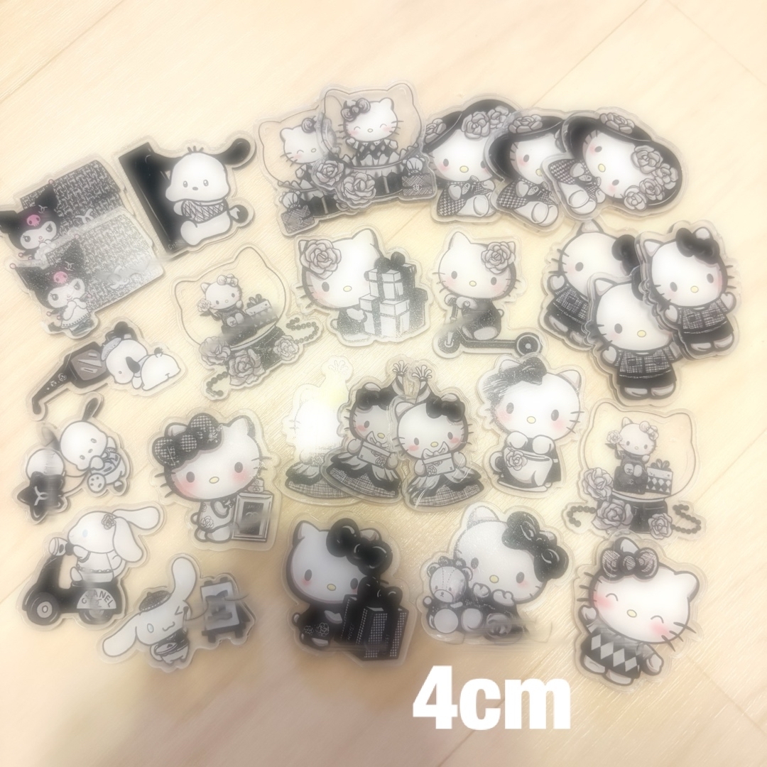 アクリル パーツ デコパーツ 27枚 セット 4cm ロゴ c コスメ/美容のネイル(デコパーツ)の商品写真