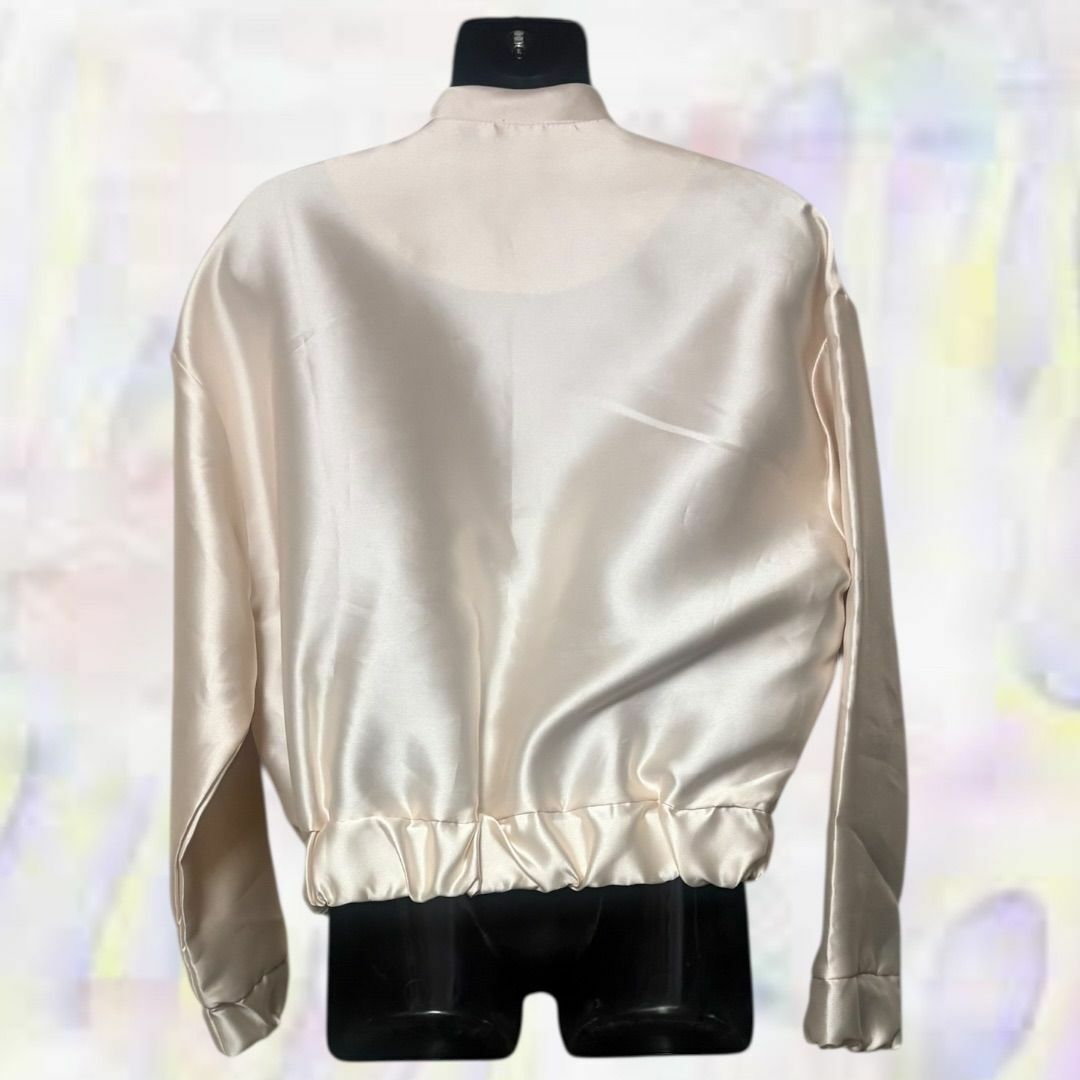 DINT　ディント　ブルゾン　ゴールド　レディース　ポケット　前ファスナー レディースのジャケット/アウター(ブルゾン)の商品写真