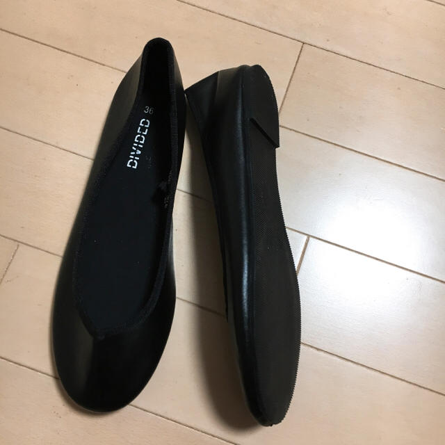 H&M(エイチアンドエム)のH&M フラットシューズ サイズ36 新品 ブラック 黒 送料込み レディースの靴/シューズ(バレエシューズ)の商品写真