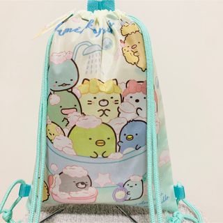 新品 定価1,320円すみっこぐらし ナップサック　シューズバッグ 