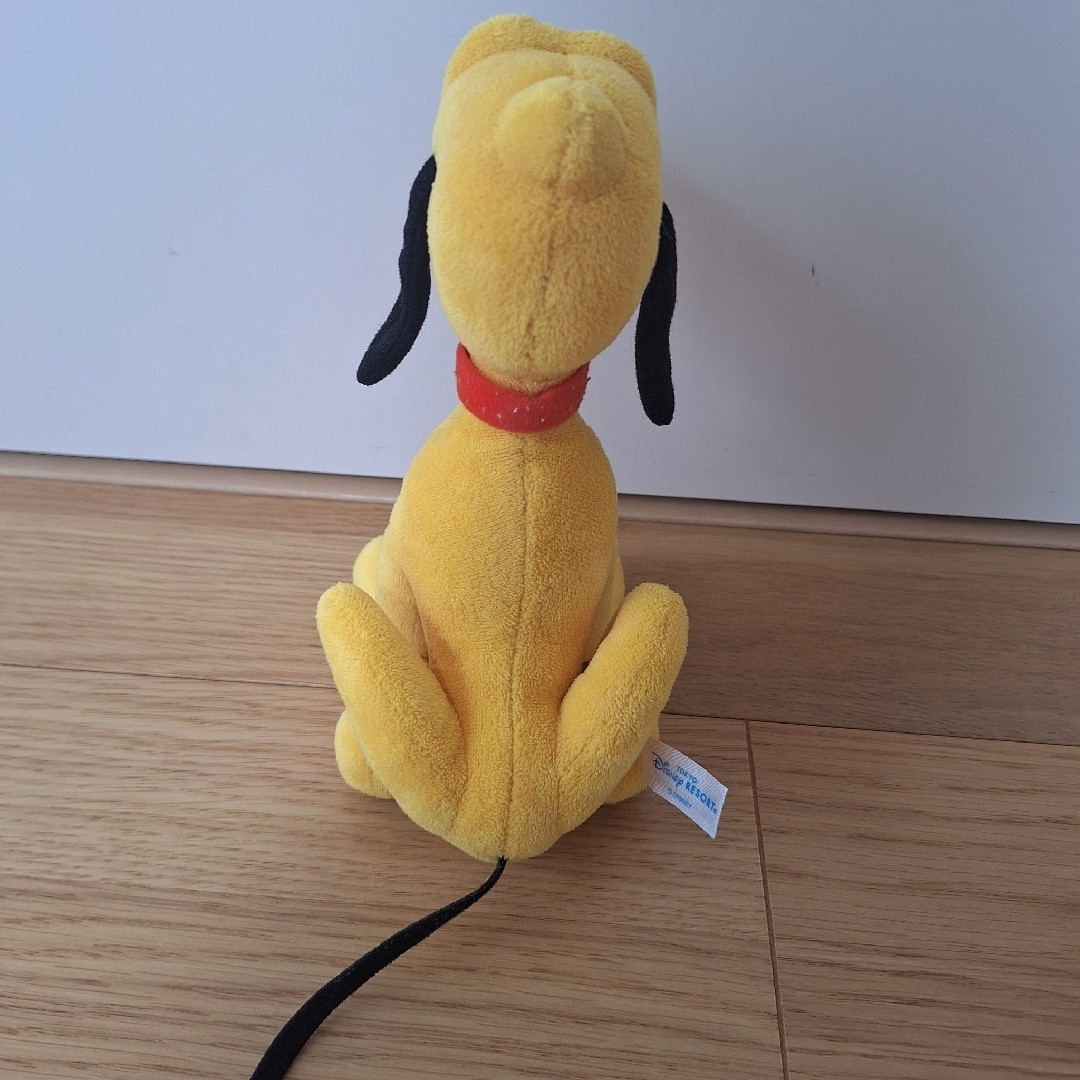 Disney(ディズニー)のディズニー 公式 プルート ぬいぐるみ 中古 エンタメ/ホビーのおもちゃ/ぬいぐるみ(ぬいぐるみ)の商品写真