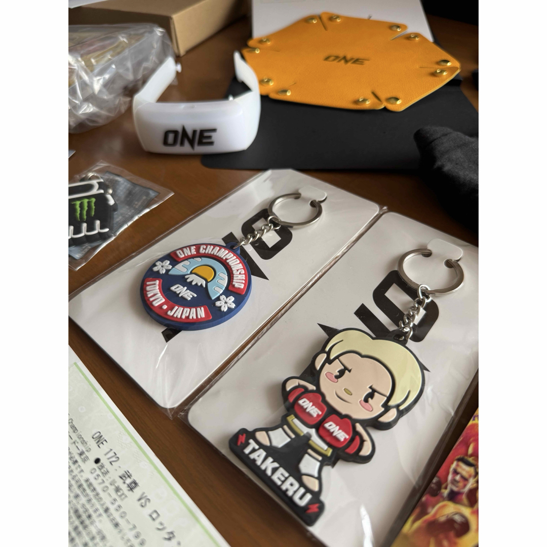 爆買い 英語 ONE by ノベルティの通販 VVIP キックボクシング 武尊vsロッタン スポーツ選手