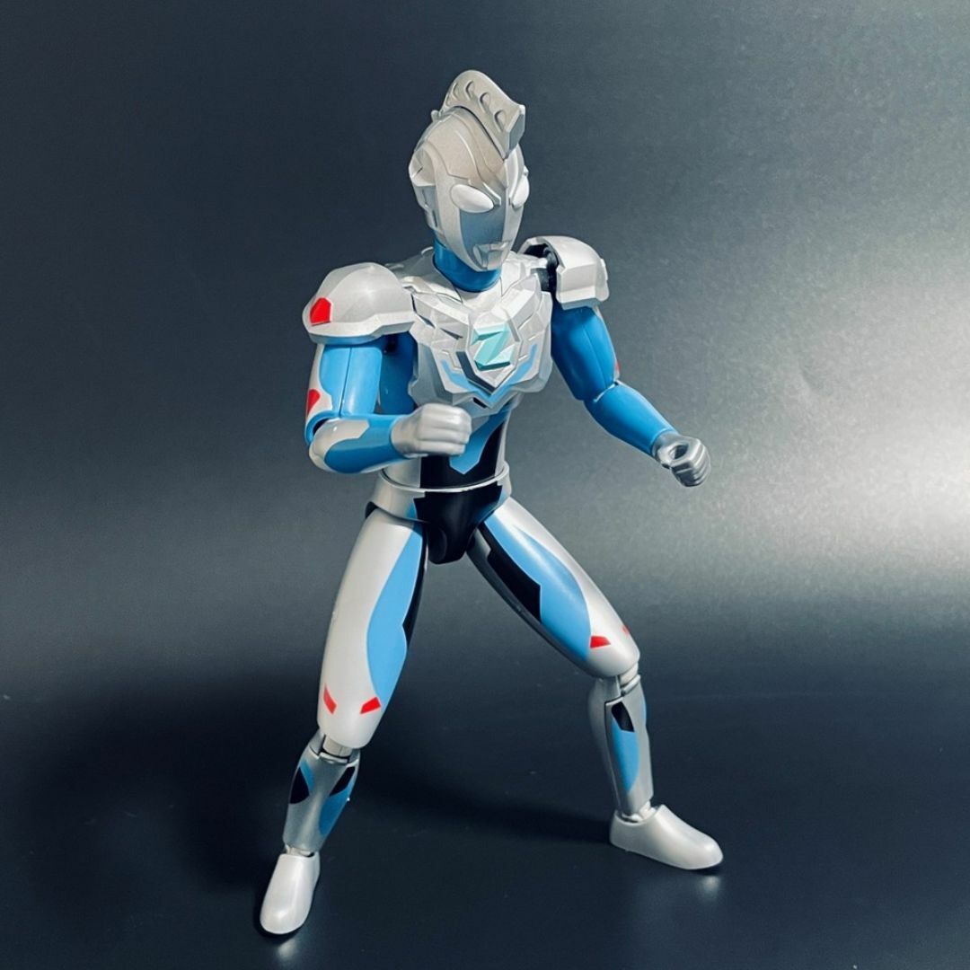 円谷ブロックアクションフィギュア ウルトラマンゼット