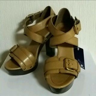 バーバリー(BURBERRY)の【新品】BURBERRY＊サンダル(サンダル)