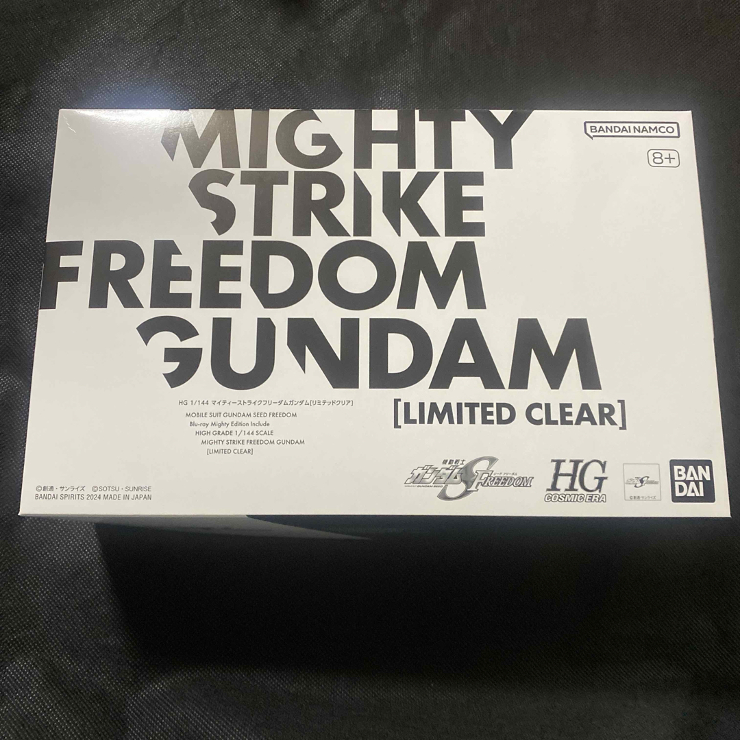 ガンダムSEED HG マイティーストライクフリーダムガンダム リミテッドクリア エンタメ/ホビーのおもちゃ/ぬいぐるみ(模型/プラモデル)の商品写真