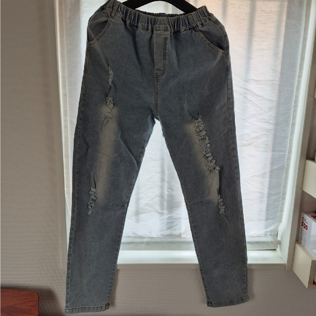 160 キッズダメージジンズ キッズ/ベビー/マタニティのキッズ服男の子用(90cm~)(パンツ/スパッツ)の商品写真