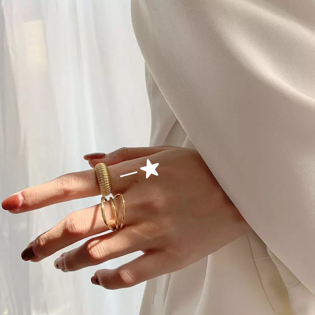 L'Appartement DEUXIEME CLASSE(アパルトモンドゥーズィエムクラス)の【新品】croissant ring / gold：指輪 ゴールド リング レディースのアクセサリー(リング(指輪))の商品写真