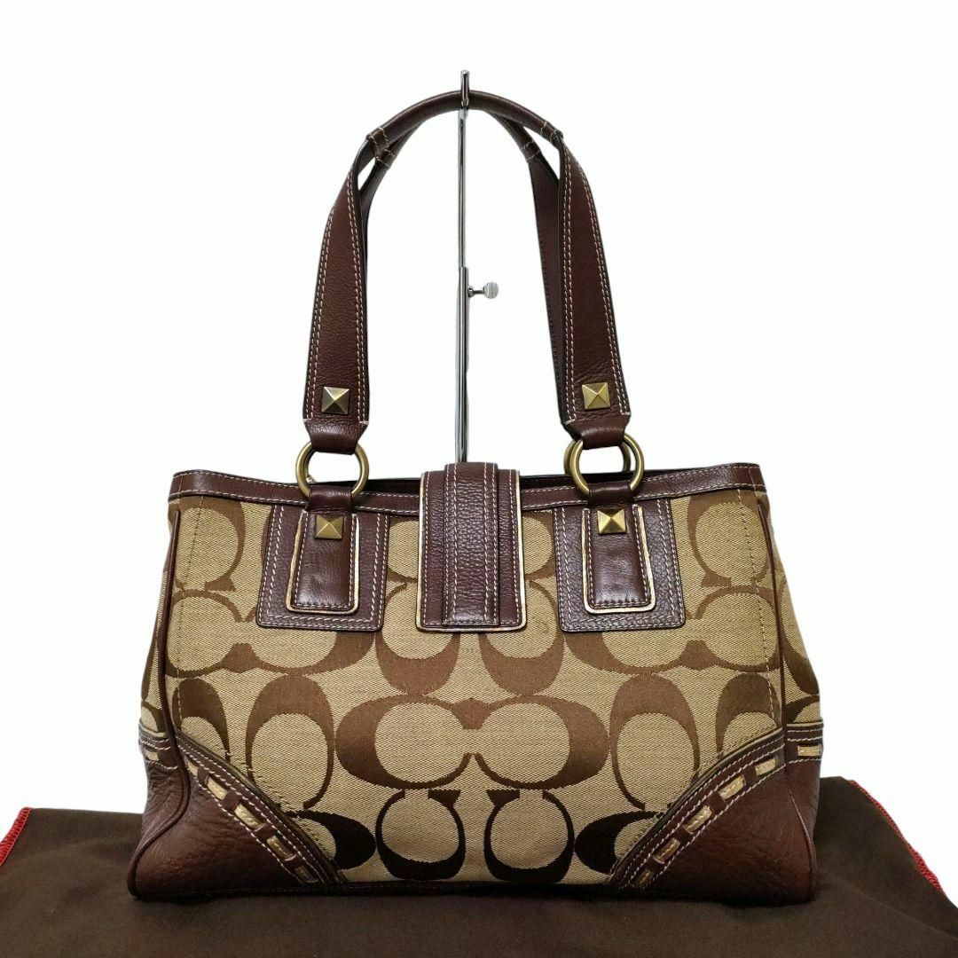 COACH(コーチ)の＊コーチ　シグネチャー　トートバッグ　ハンドバッグ　スタッズ　ダークブラウン レディースのバッグ(トートバッグ)の商品写真